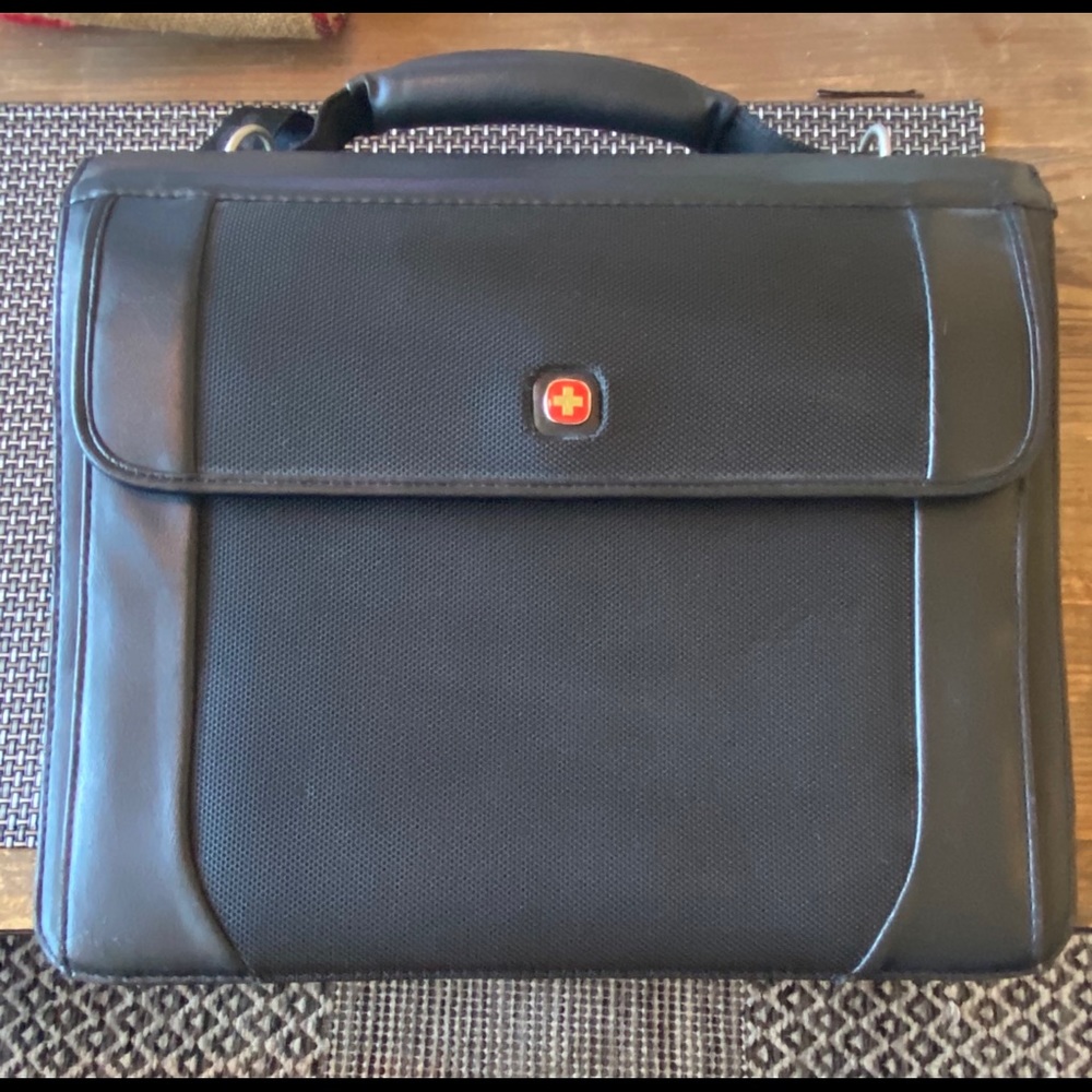 Wenger Laptop bag, black w multiple compartments